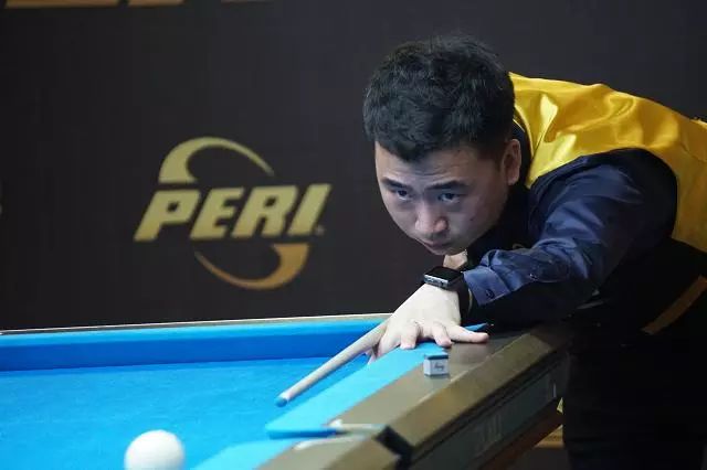 主教练对球 主教练对球