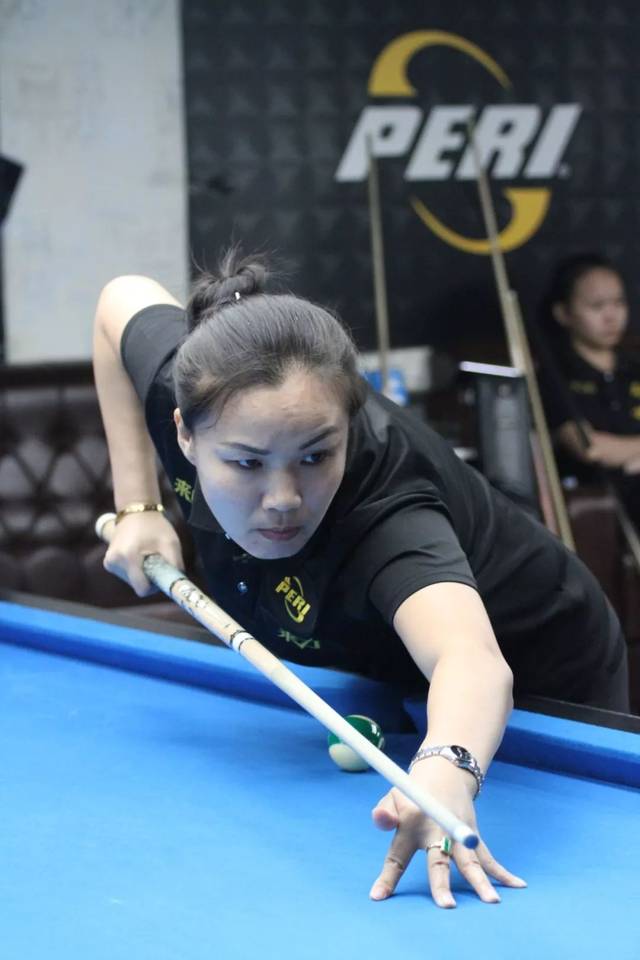 更是对她的 更是对她的