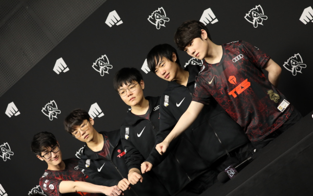 高位逼抢与 高位逼抢与