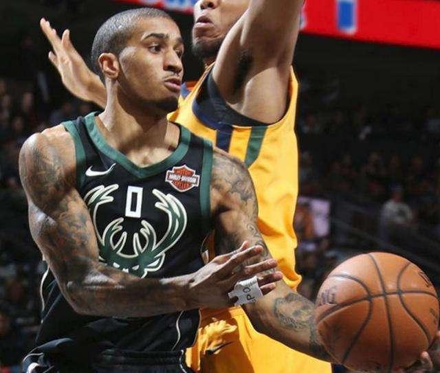 并提出可操 并提出可操